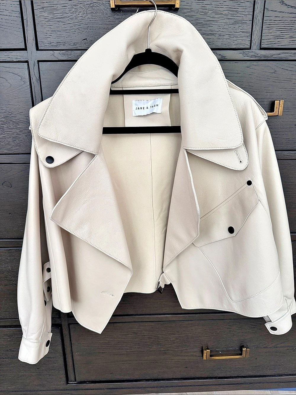 Jane & Tash Cropped Leather Moto Jacket in cream - Like New